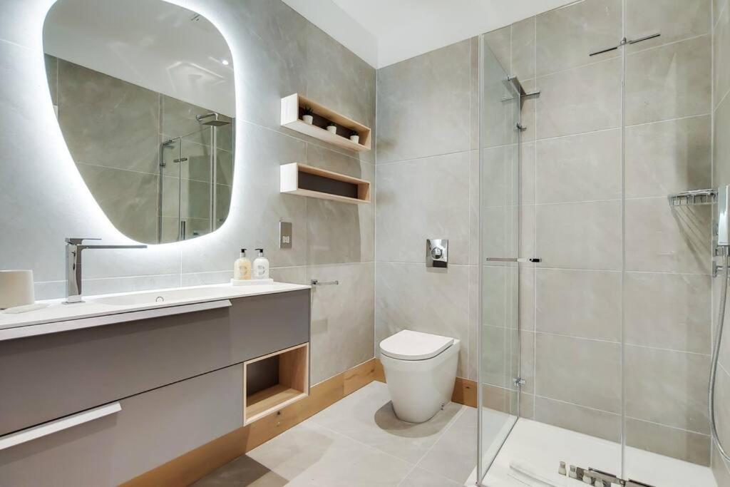 11 Borough Apartments - Bright & Spacious 2-Bed Near London Bridge Exterior photo